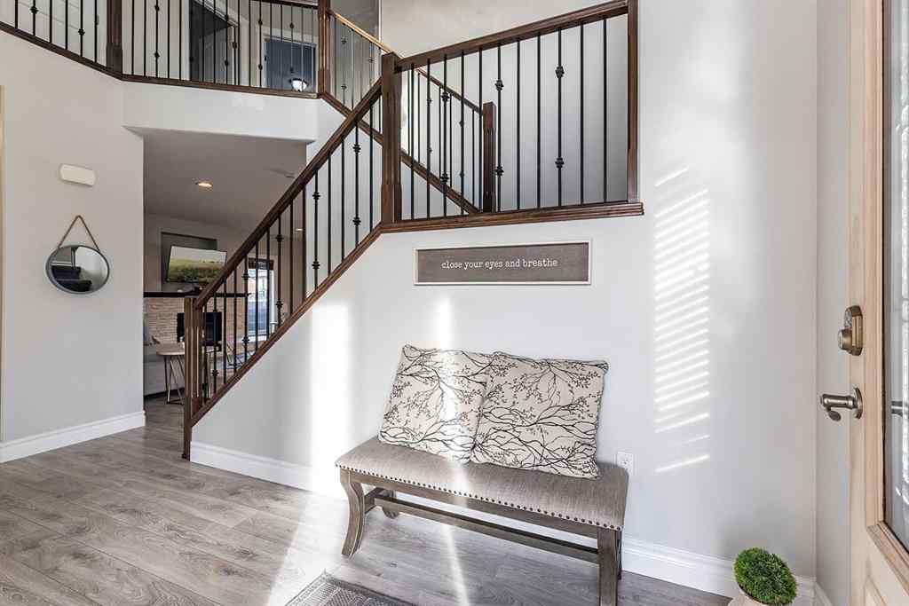 MLS&reg; # A2270455 - 203 Sterling Crescent SE in SE Southridge Medicine Hat, Residential Open Houses