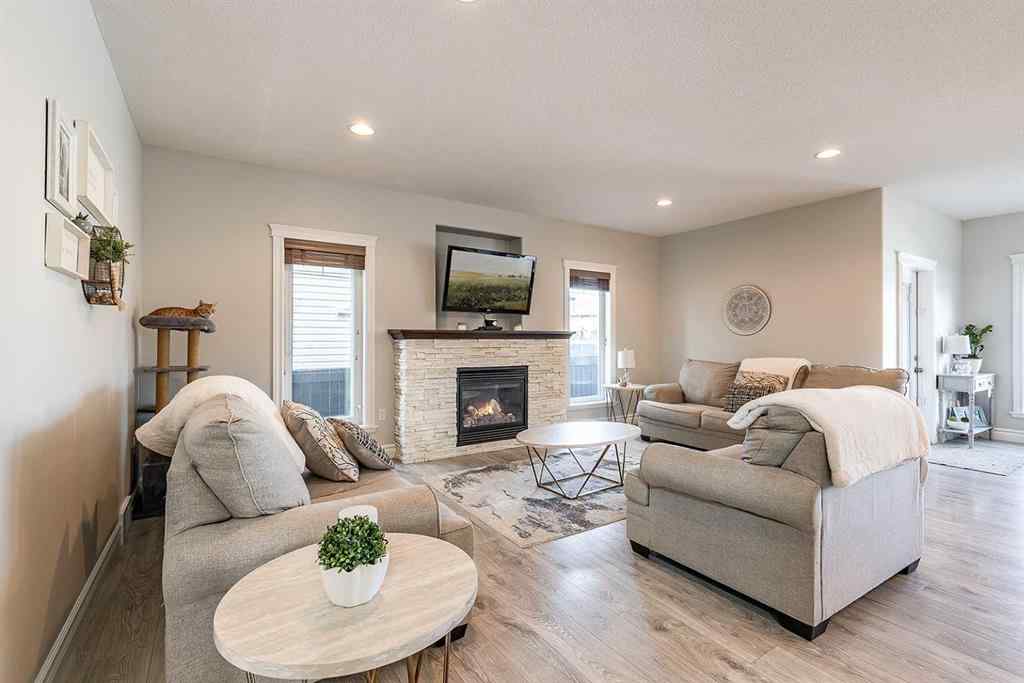 MLS&reg; # A2270455 - 203 Sterling Crescent SE in SE Southridge Medicine Hat, Residential Open Houses