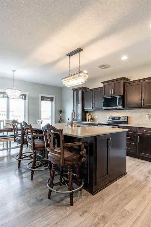 MLS&reg; # A2270455 - 203 Sterling Crescent SE in SE Southridge Medicine Hat, Residential Open Houses