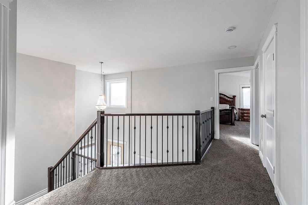 MLS&reg; # A2270455 - 203 Sterling Crescent SE in SE Southridge Medicine Hat, Residential Open Houses