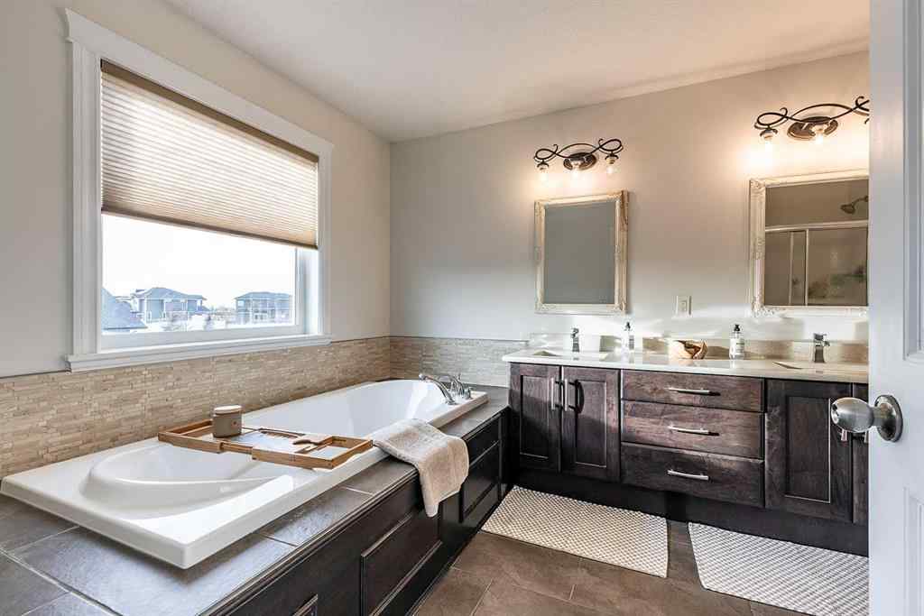 MLS&reg; # A2270455 - 203 Sterling Crescent SE in SE Southridge Medicine Hat, Residential Open Houses