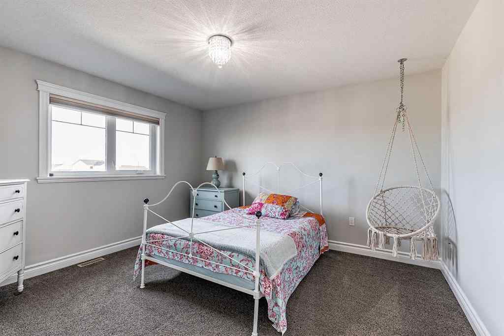 MLS&reg; # A2270455 - 203 Sterling Crescent SE in SE Southridge Medicine Hat, Residential Open Houses