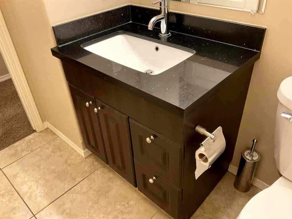 MLS&reg; # A2270461 - Unit #7 1521 47C Avenue  in East Lloydminster Lloydminster, Rental Open Houses