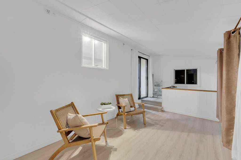 MLS&reg; # A2270464 - 4535 47 Street  in Palo Sylvan Lake, Residential Open Houses