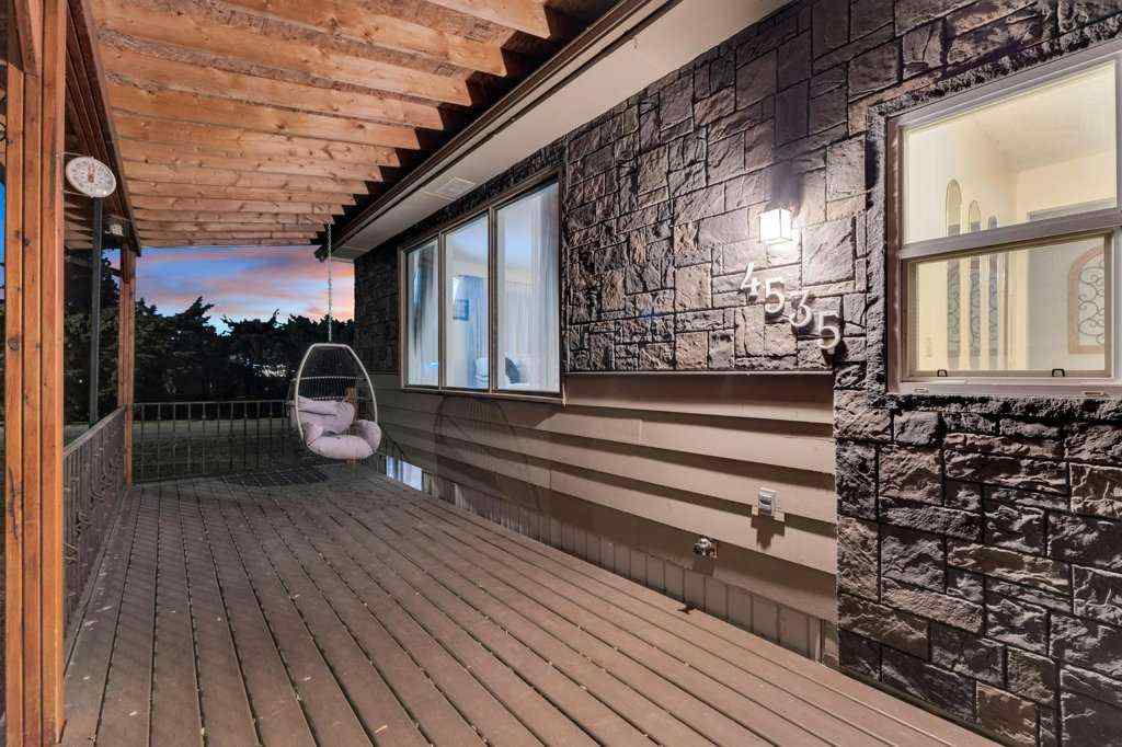 MLS&reg; # A2270464 - 4535 47 Street  in Palo Sylvan Lake, Residential Open Houses