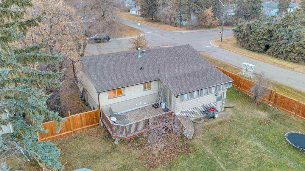 MLS&reg; # A2270464 - 4535 47 Street  in Palo Sylvan Lake, Residential Open Houses