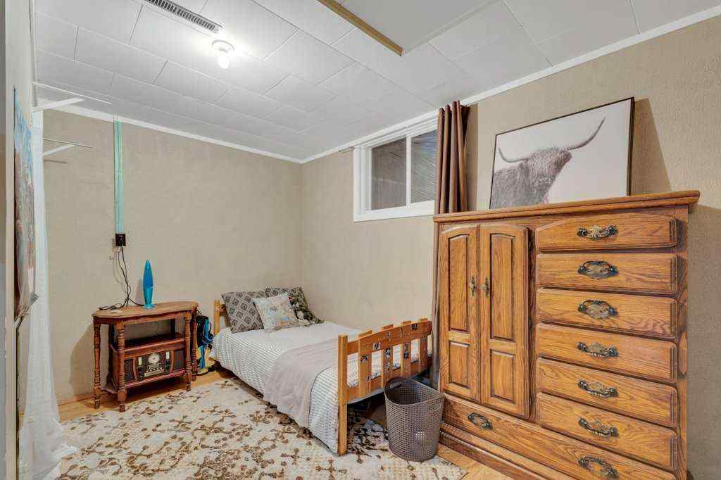 MLS&reg; # A2270464 - 4535 47 Street  in Palo Sylvan Lake, Residential Open Houses