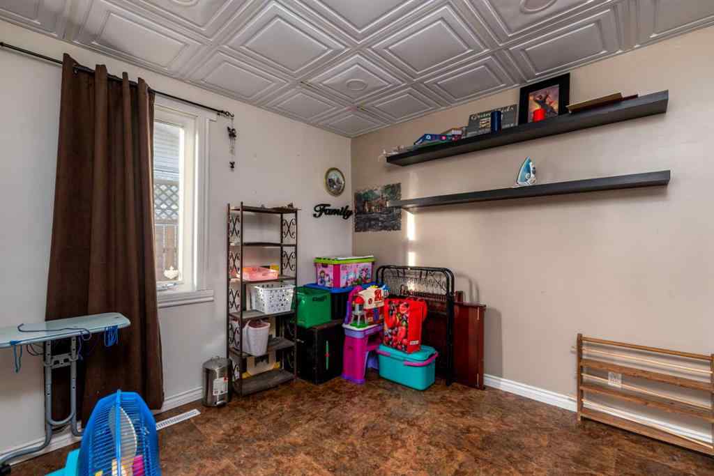 MLS&reg; # A2270465 - 5118 51 Avenue  in Blackfoot Blackfoot, Residential Open Houses