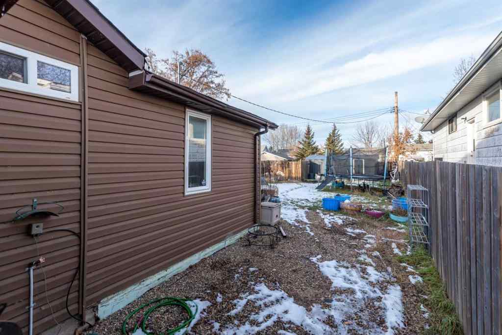 MLS&reg; # A2270465 - 5118 51 Avenue  in Blackfoot Blackfoot, Residential Open Houses