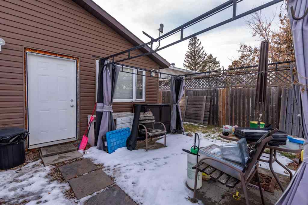 MLS&reg; # A2270465 - 5118 51 Avenue  in Blackfoot Blackfoot, Residential Open Houses