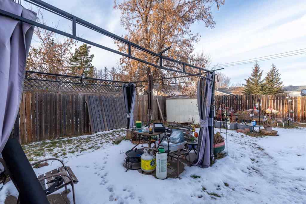 MLS&reg; # A2270465 - 5118 51 Avenue  in Blackfoot Blackfoot, Residential Open Houses