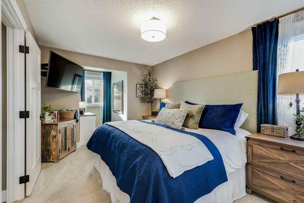 MLS&reg; # A2270466 - 1220 Meadowbrook Drive SE in Meadowbrook Airdrie, Residential Open Houses