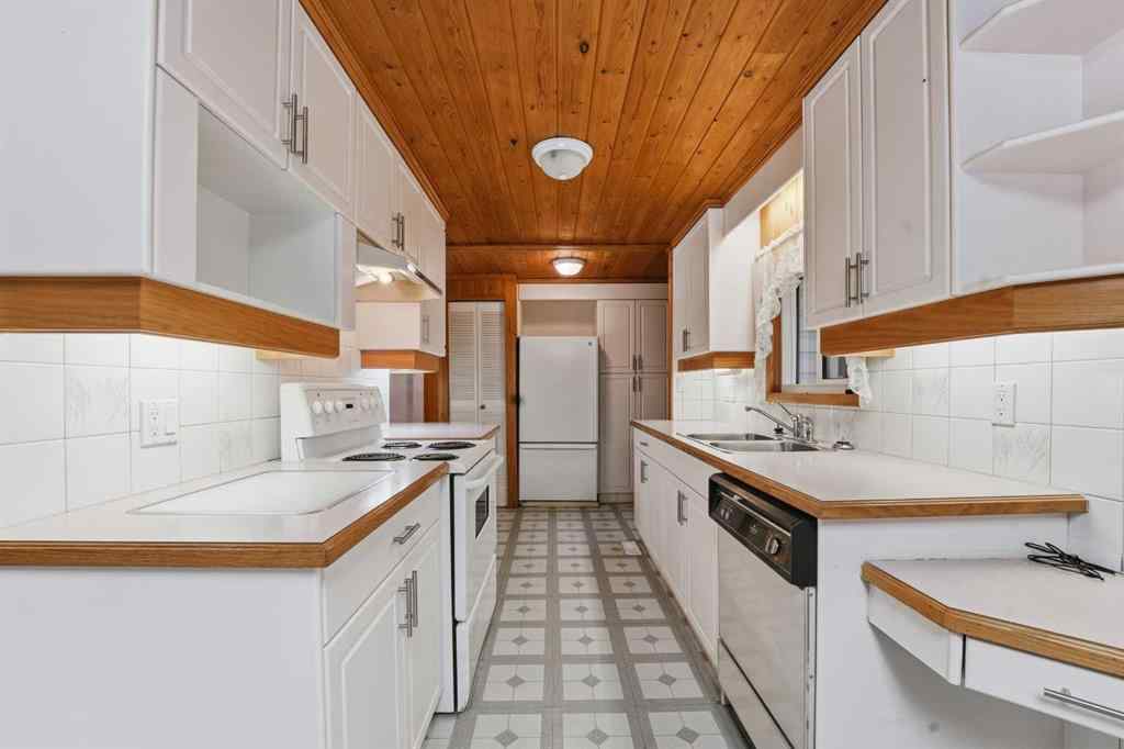 MLS&reg; # A2270473 - Unit #109 35306 Range Road 42   in Red Raven Acres Rural Red Deer County, Residential Open Houses