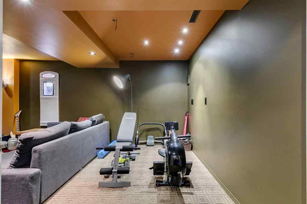 MLS® A2270480 - 25 Brae Glen Court SW in Braeside Calgary, Residential