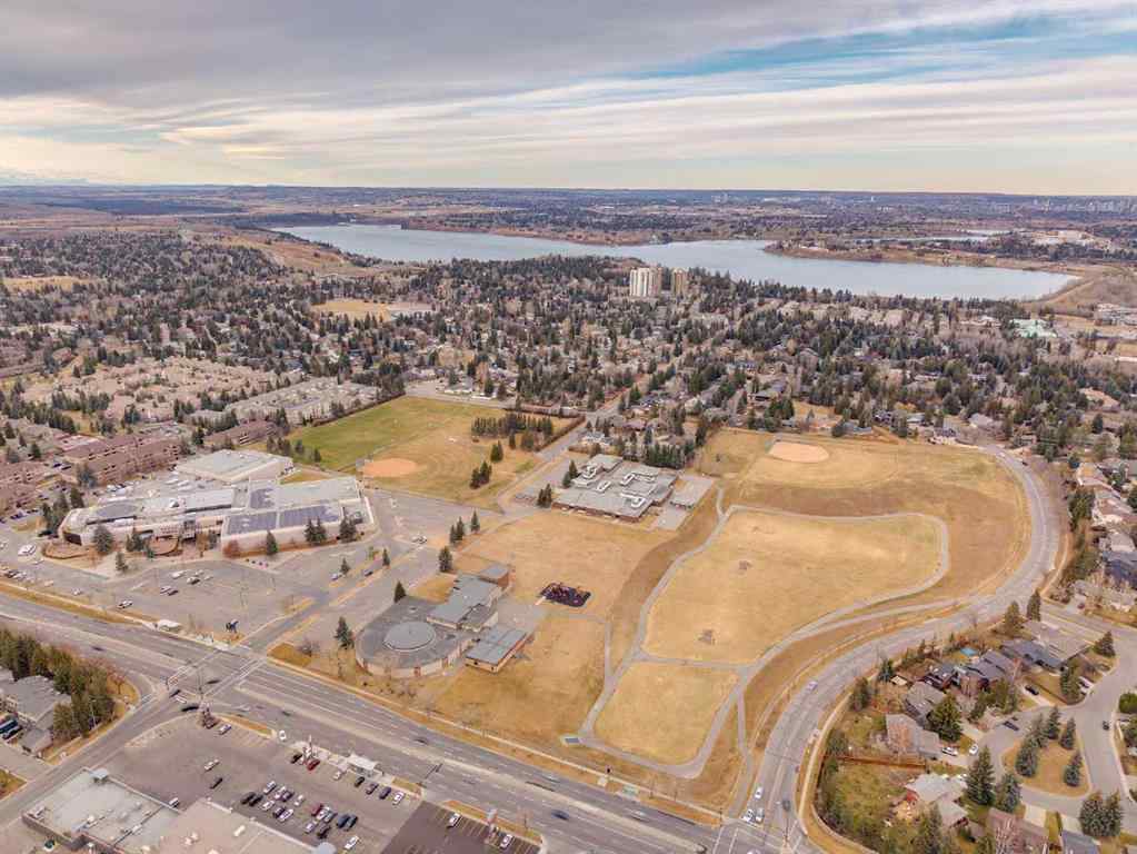 MLS® A2270480 - 25 Brae Glen Court SW in Braeside Calgary, Residential