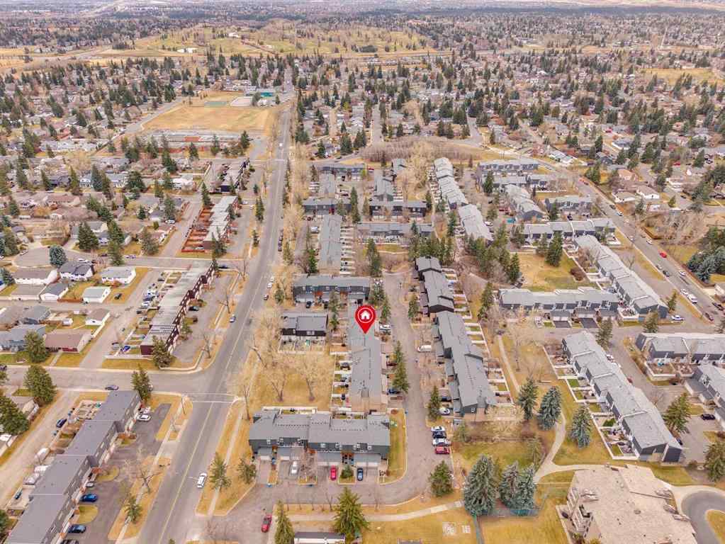MLS® A2270480 - 25 Brae Glen Court SW in Braeside Calgary, Residential