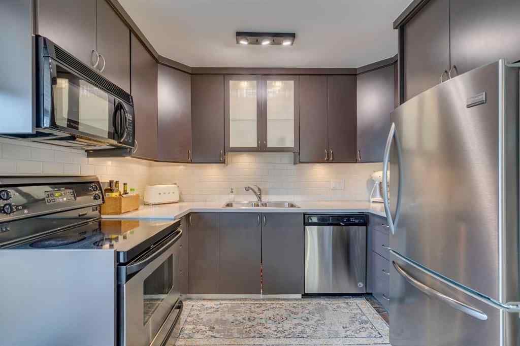 MLS® A2270480 - 25 Brae Glen Court SW in Braeside Calgary, Residential