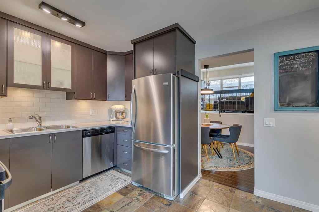 MLS® A2270480 - 25 Brae Glen Court SW in Braeside Calgary, Residential