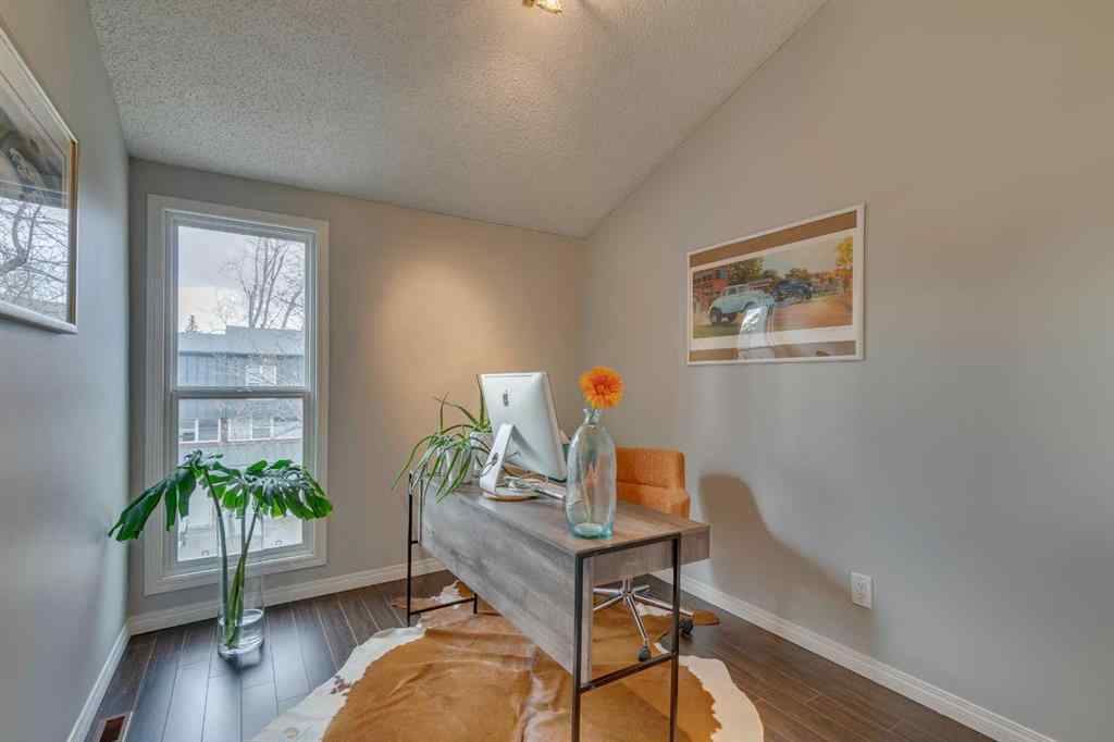 MLS® A2270480 - 25 Brae Glen Court SW in Braeside Calgary, Residential