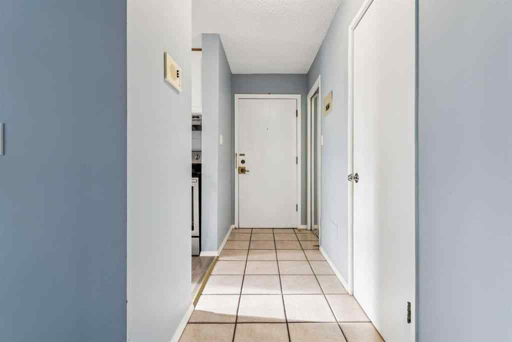 MLS® # A2270487 - Unit #301 2734 17 Avenue SW in Shaganappi Calgary, Residential Open Houses