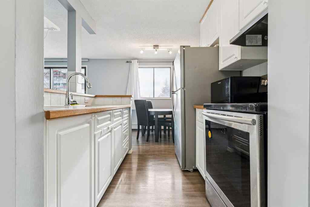 MLS® # A2270487 - Unit #301 2734 17 Avenue SW in Shaganappi Calgary, Residential Open Houses