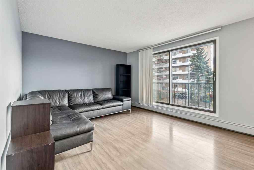 MLS® # A2270487 - Unit #301 2734 17 Avenue SW in Shaganappi Calgary, Residential Open Houses
