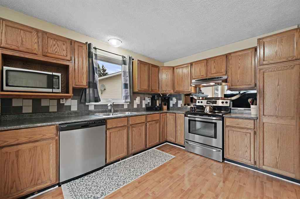 MLS® # A2270489 - 412 Madison Drive  in NONE Irricana, Residential Open Houses