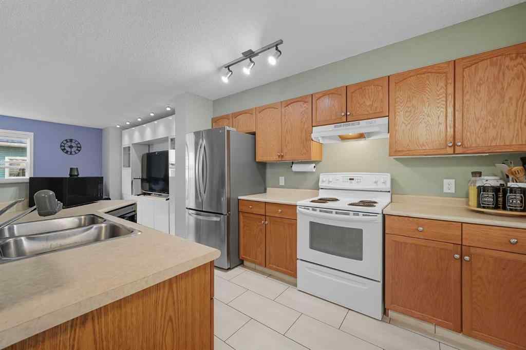 MLS&reg; # A2270493 - 215 Mckenzie Towne Gate SE in McKenzie Towne Calgary, Residential Open Houses