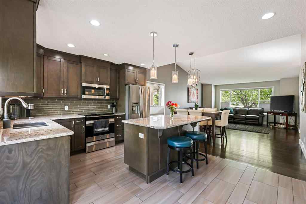 MLS® # A2270494 - 11 Strathmore Lakes Crescent  in Strathmore Lakes Estates Strathmore, Residential Open Houses