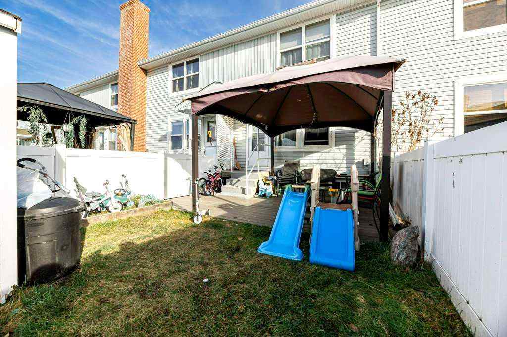 MLS&reg; # A2270496 - 22 Poplar Crescent  in NONE Springbrook, Residential Open Houses