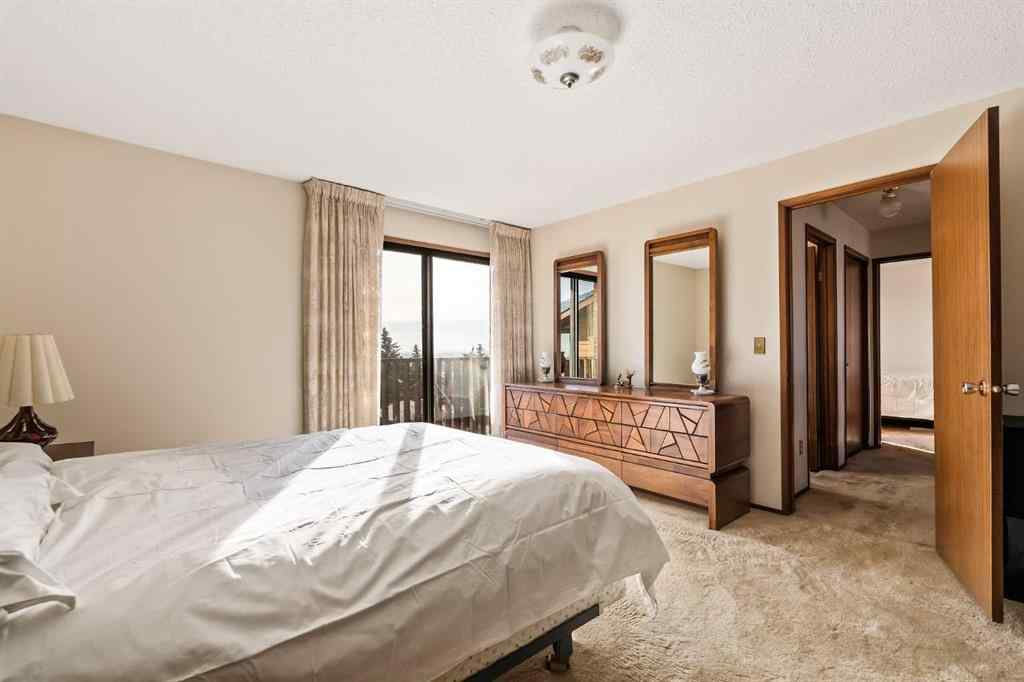 MLS&reg; # A2270497 - 16 Edgeland Bay NW in Edgemont Calgary, Residential Open Houses