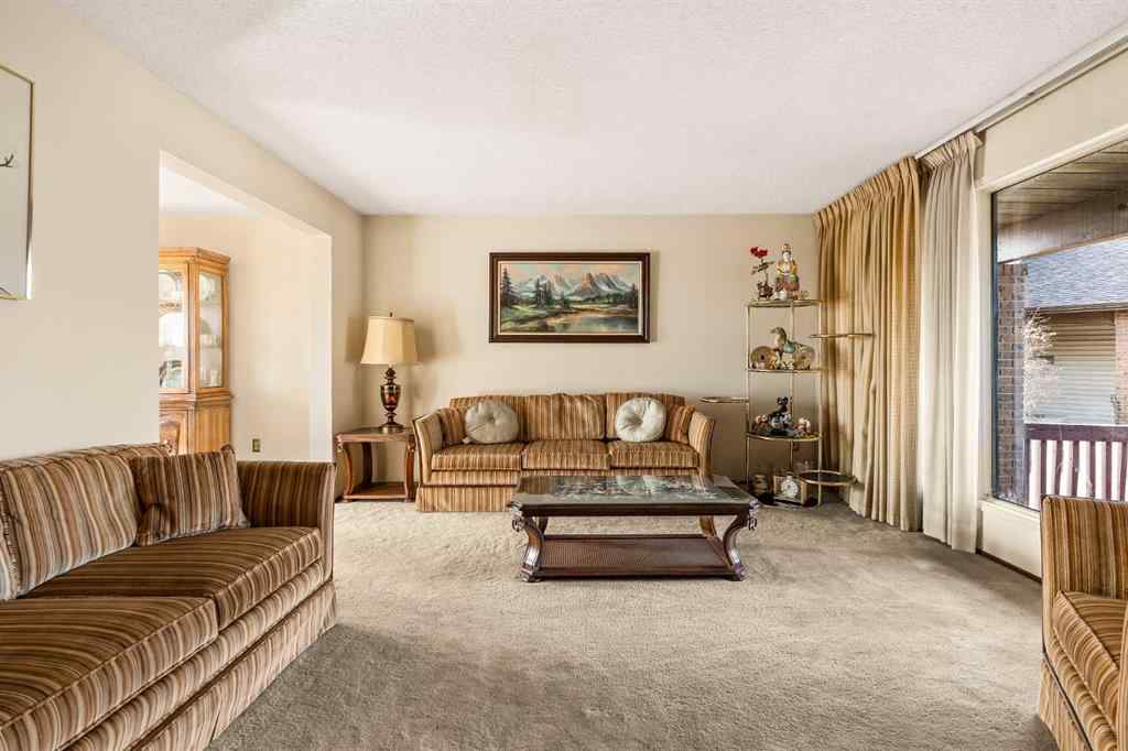 MLS&reg; # A2270497 - 16 Edgeland Bay NW in Edgemont Calgary, Residential Open Houses