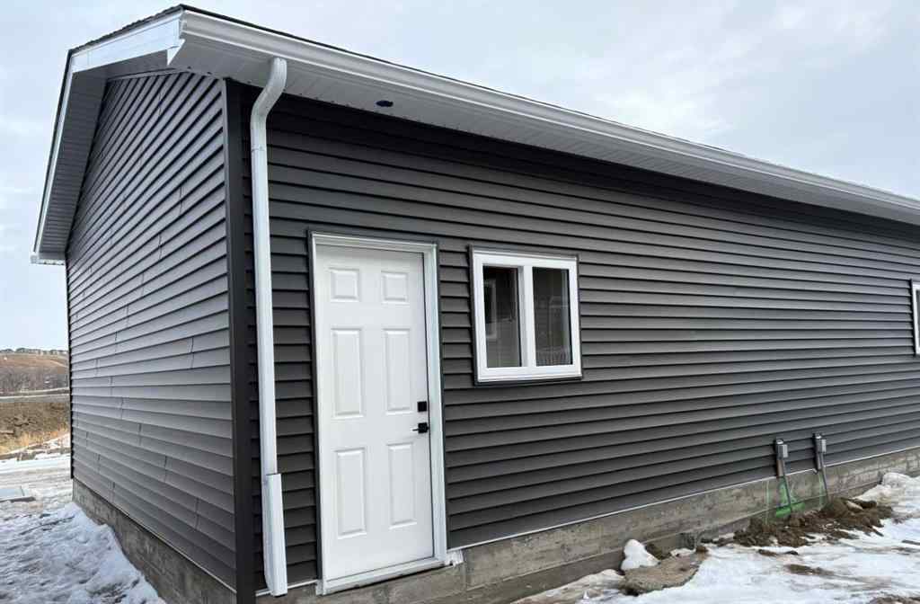 MLS&reg; # A2270500 - 750 Wolf Willow Boulevard SE in Wolf Willow Calgary, Residential Open Houses