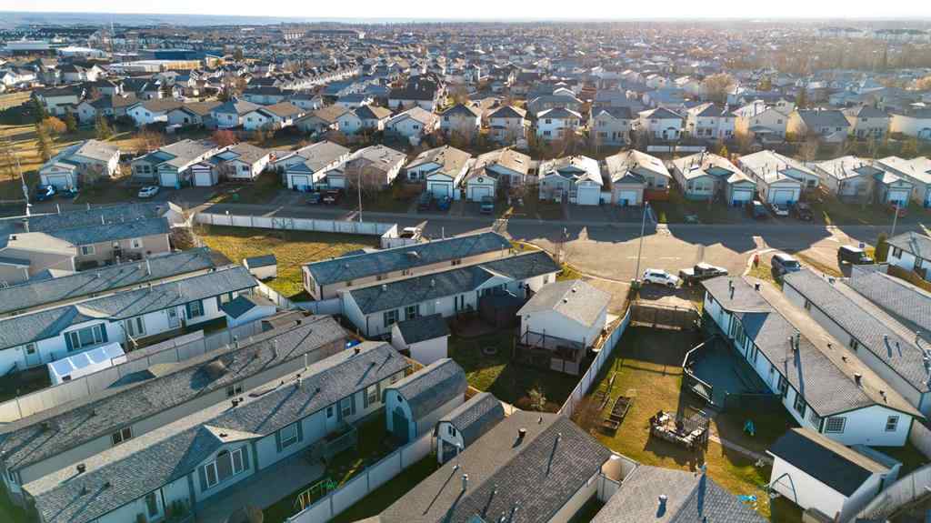 MLS&reg; # A2270504 - 552 Mckinlay Crescent  in Timberlea Fort McMurray, Residential Open Houses