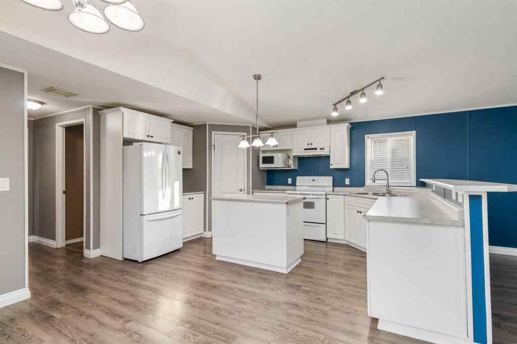 MLS&reg; # A2270504 - 552 Mckinlay Crescent  in Timberlea Fort McMurray, Residential Open Houses