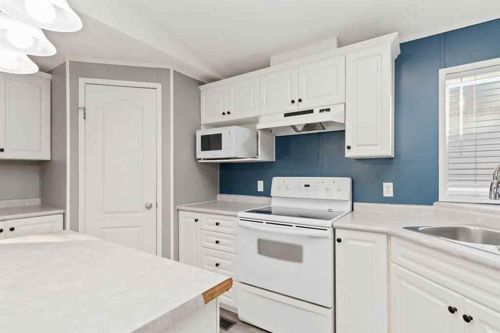 MLS&reg; # A2270504 - 552 Mckinlay Crescent  in Timberlea Fort McMurray, Residential Open Houses