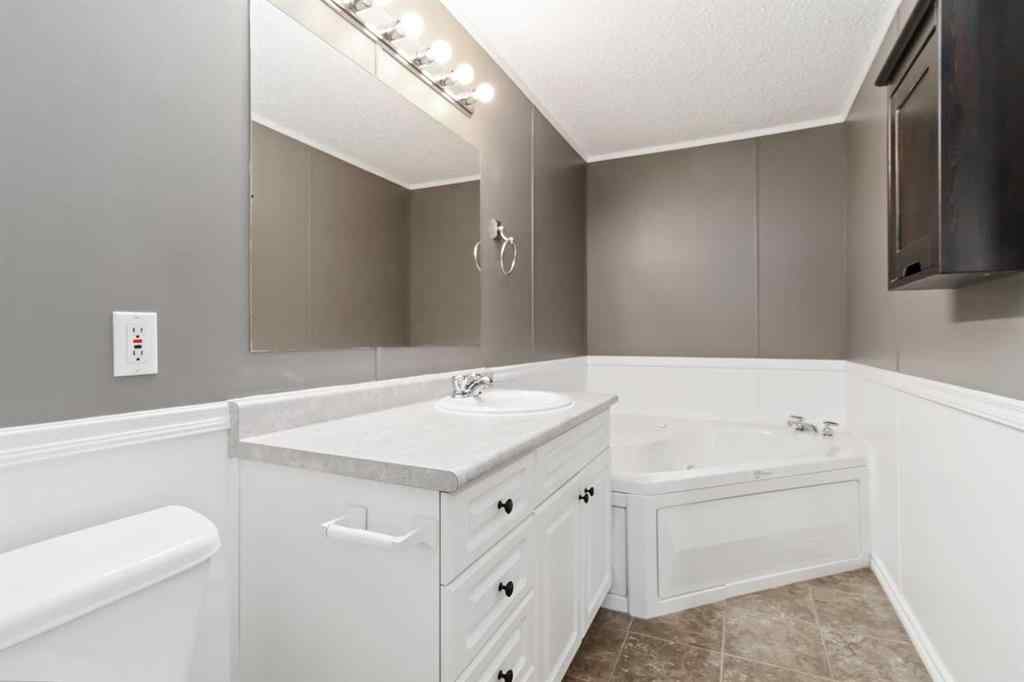 MLS&reg; # A2270504 - 552 Mckinlay Crescent  in Timberlea Fort McMurray, Residential Open Houses