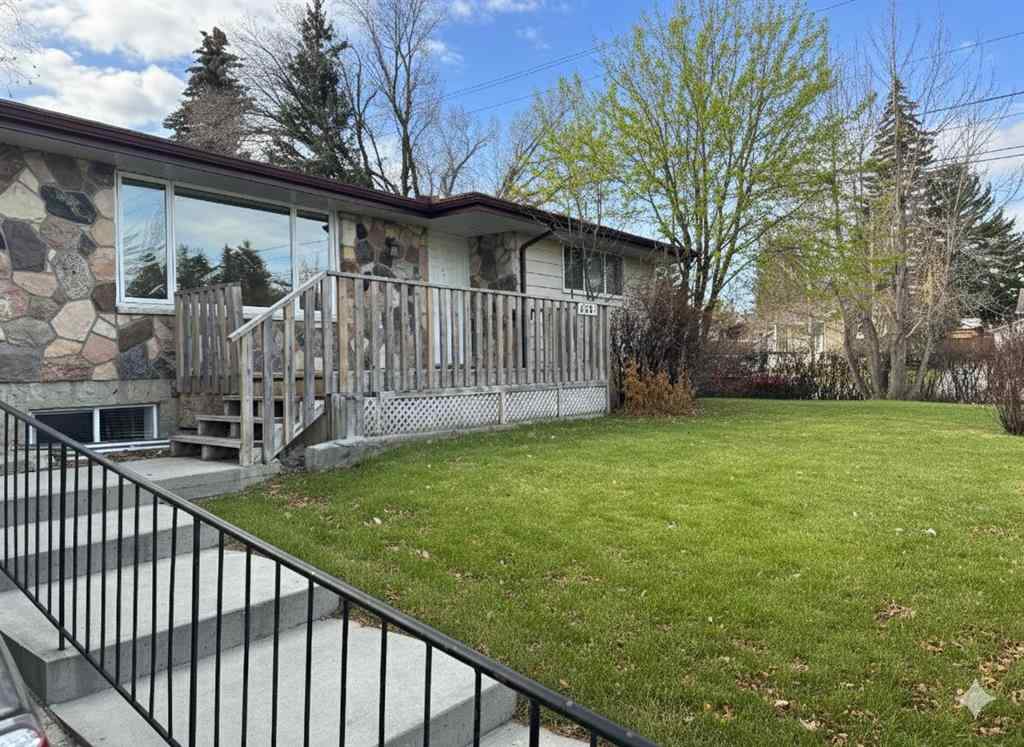MLS&reg; # A2270506 - 3731 Varsity Drive NW in Varsity Calgary, Residential Open Houses