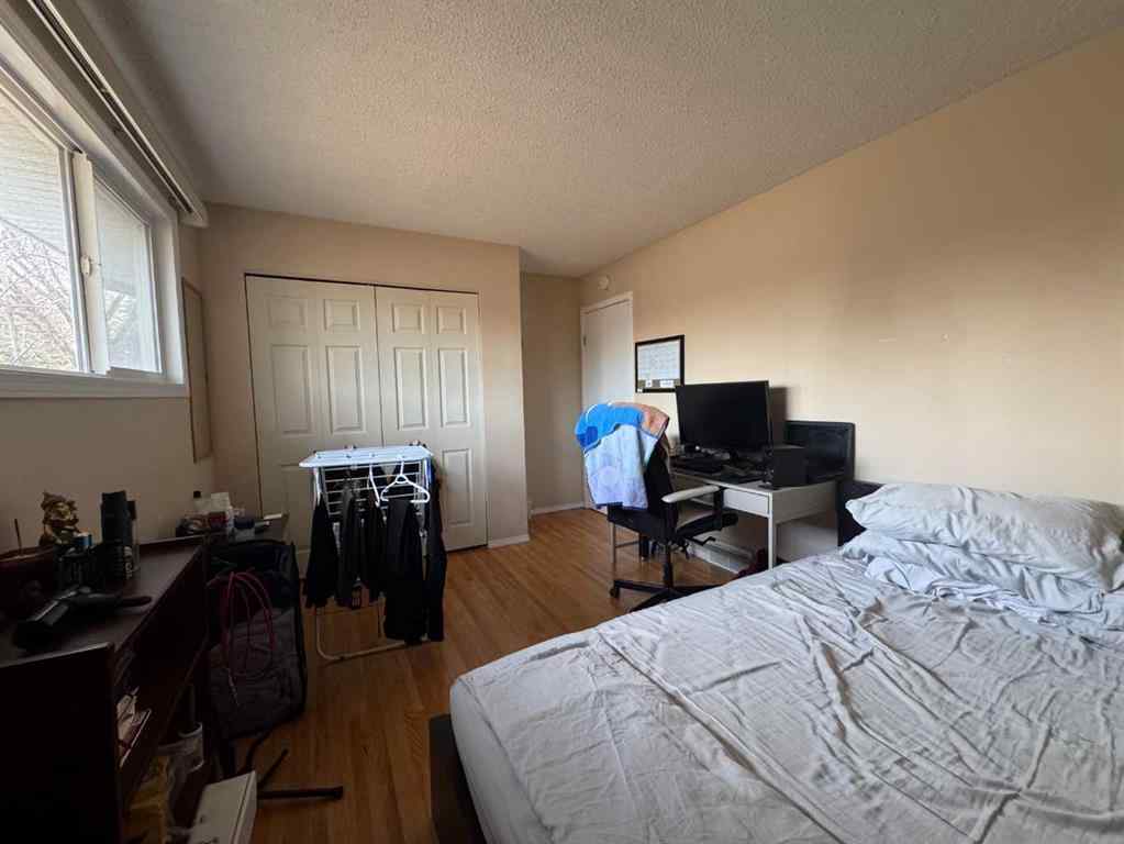 MLS&reg; # A2270506 - 3731 Varsity Drive NW in Varsity Calgary, Residential Open Houses