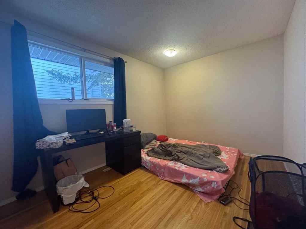 MLS&reg; # A2270506 - 3731 Varsity Drive NW in Varsity Calgary, Residential Open Houses