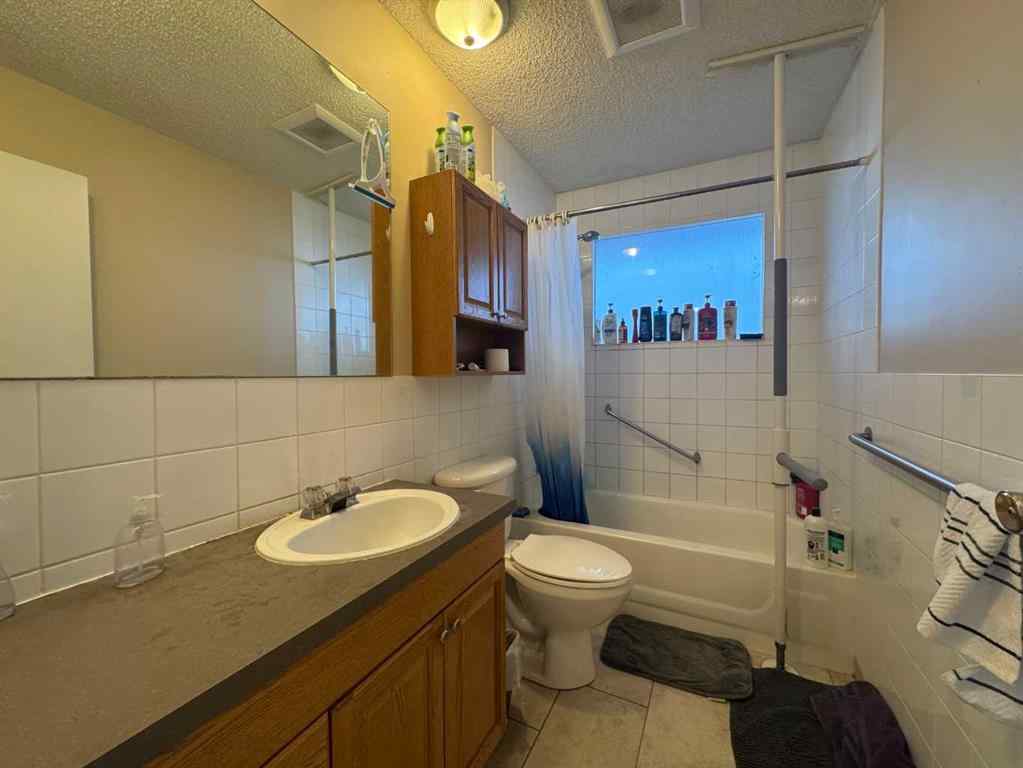 MLS&reg; # A2270506 - 3731 Varsity Drive NW in Varsity Calgary, Residential Open Houses