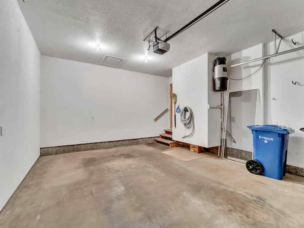 MLS&reg; # A2270507 - 274 Park Meadows Lane SE in Southview-Park Meadows Medicine Hat, Residential Open Houses