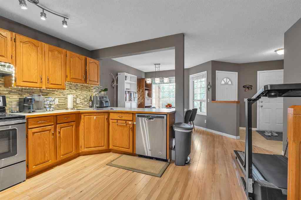 MLS&reg; # A2270509 - 250 Scenic Acres Terrace NW in Scenic Acres Calgary, Residential Open Houses