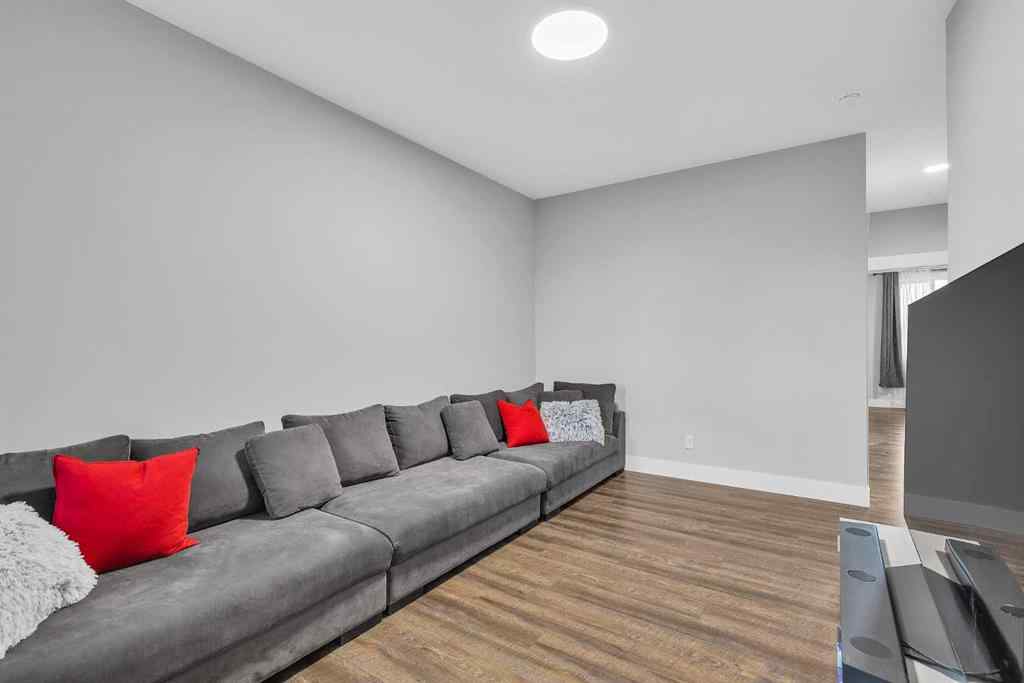 MLS&reg; # A2270516 - 127 Creekstone Park SW in Pine Creek Calgary, Residential Open Houses