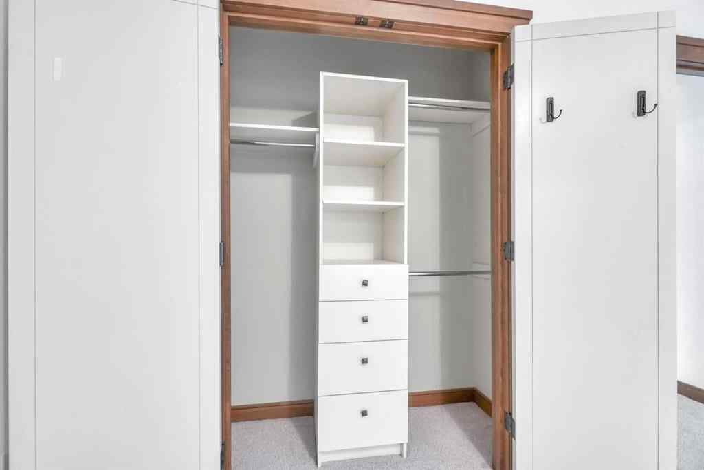 MLS® A2270531 - Unit #209 315 50 Avenue SW in Windsor Park Calgary, Residential