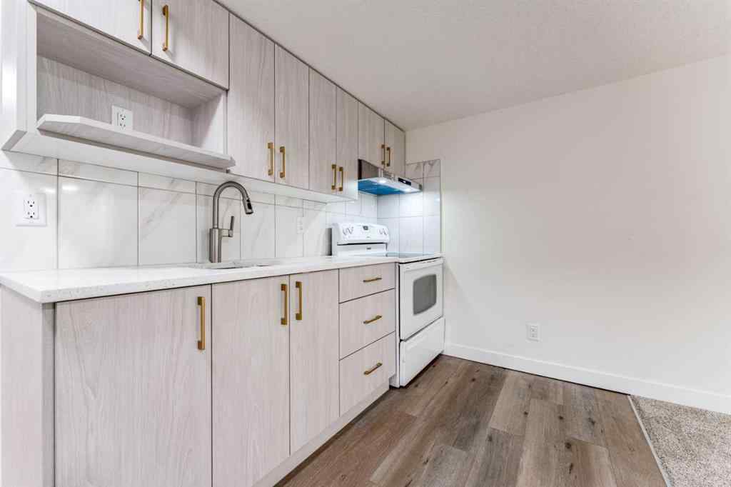 MLS&reg; # A2270532 - 3222 Chinook Winds Drive SW in Chinook Gate Airdrie, Residential Open Houses