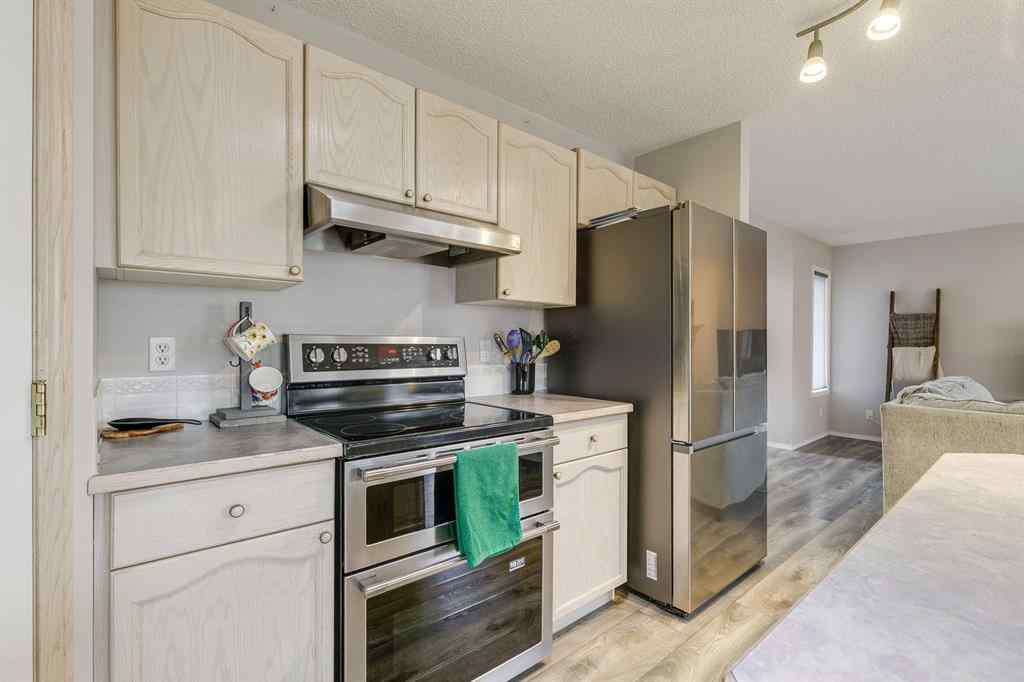 MLS® # A2270533 - 228 Woodhaven Drive  in Cimarron Hill Okotoks, Residential Open Houses
