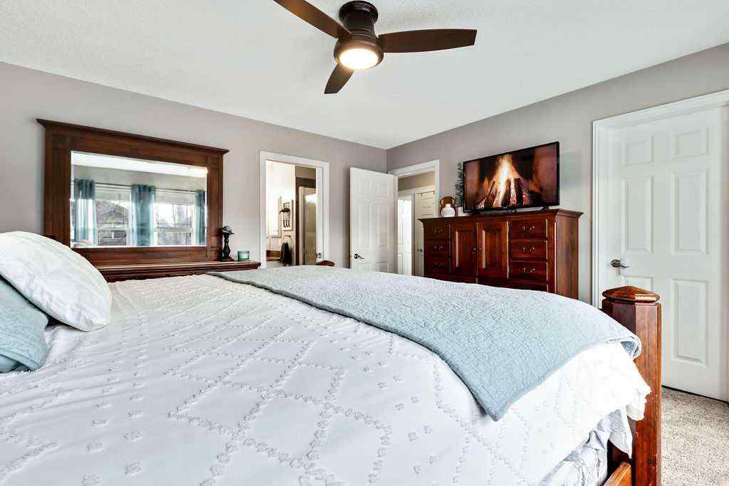 MLS® A2270541 - 208 Prestwick Manor SE in McKenzie Towne Calgary, Residential