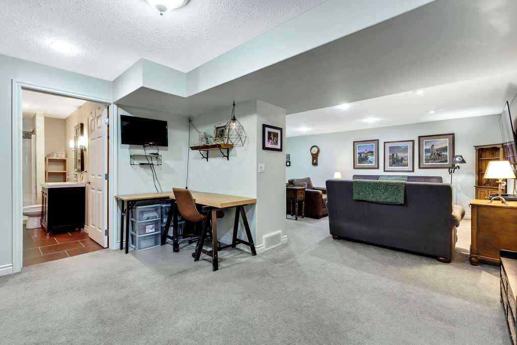MLS® A2270541 - 208 Prestwick Manor SE in McKenzie Towne Calgary, Residential