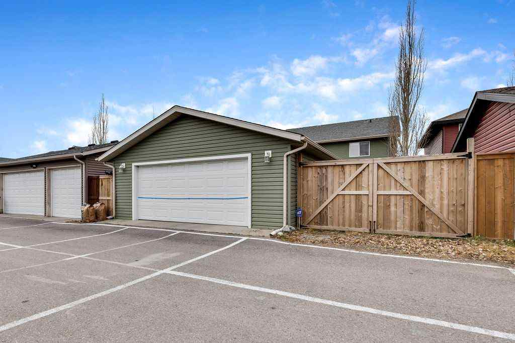 MLS® A2270541 - 208 Prestwick Manor SE in McKenzie Towne Calgary, Residential